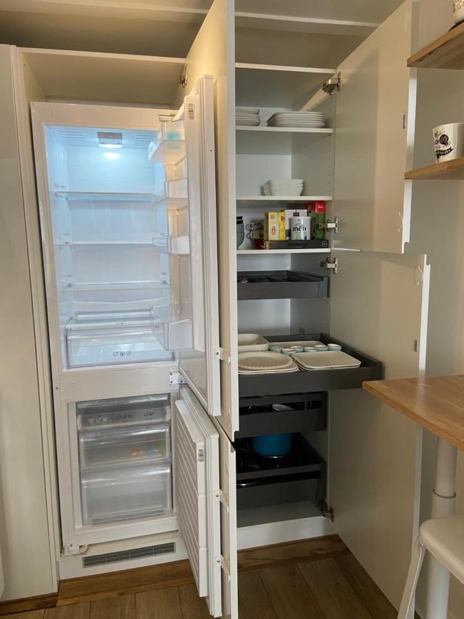 Superbe Duplex De 70M2 Avec 2 Chambres En Hyper Centre Au Calme Sur Cour Classe 3 Etoiles Avec Parking En Option Ла-Рошель Экстерьер фото