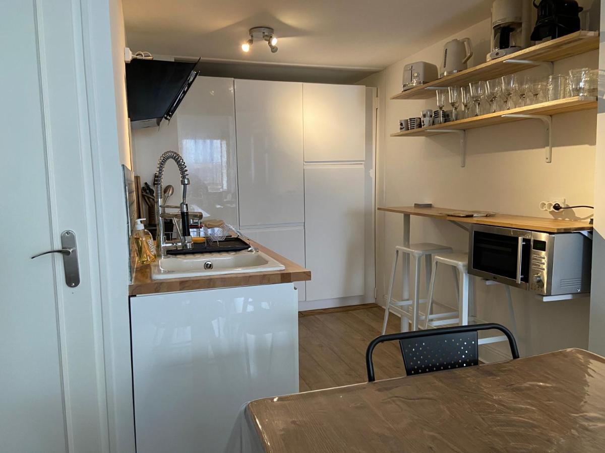 Superbe Duplex De 70M2 Avec 2 Chambres En Hyper Centre Au Calme Sur Cour Classe 3 Etoiles Avec Parking En Option Ла-Рошель Экстерьер фото
